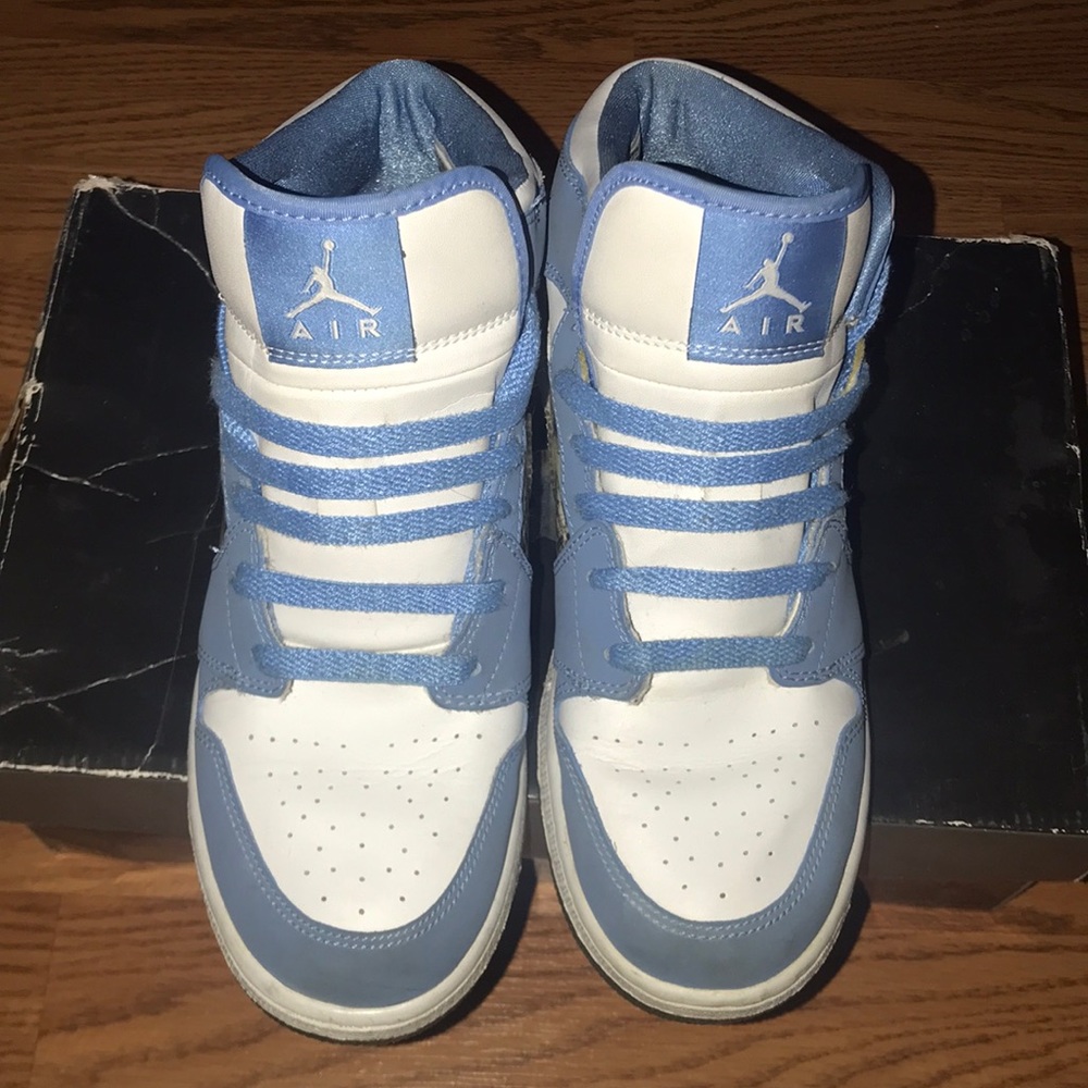 Air Jordan 1 Retro Alpha